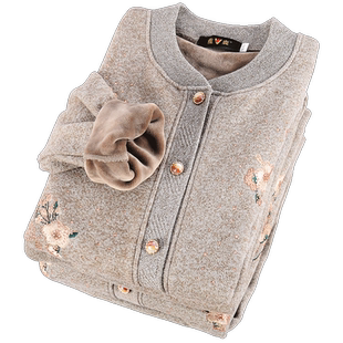 雅鹿妈妈开衫保暖内衣加绒加厚套装女冬中老年人防寒奶奶开身外穿