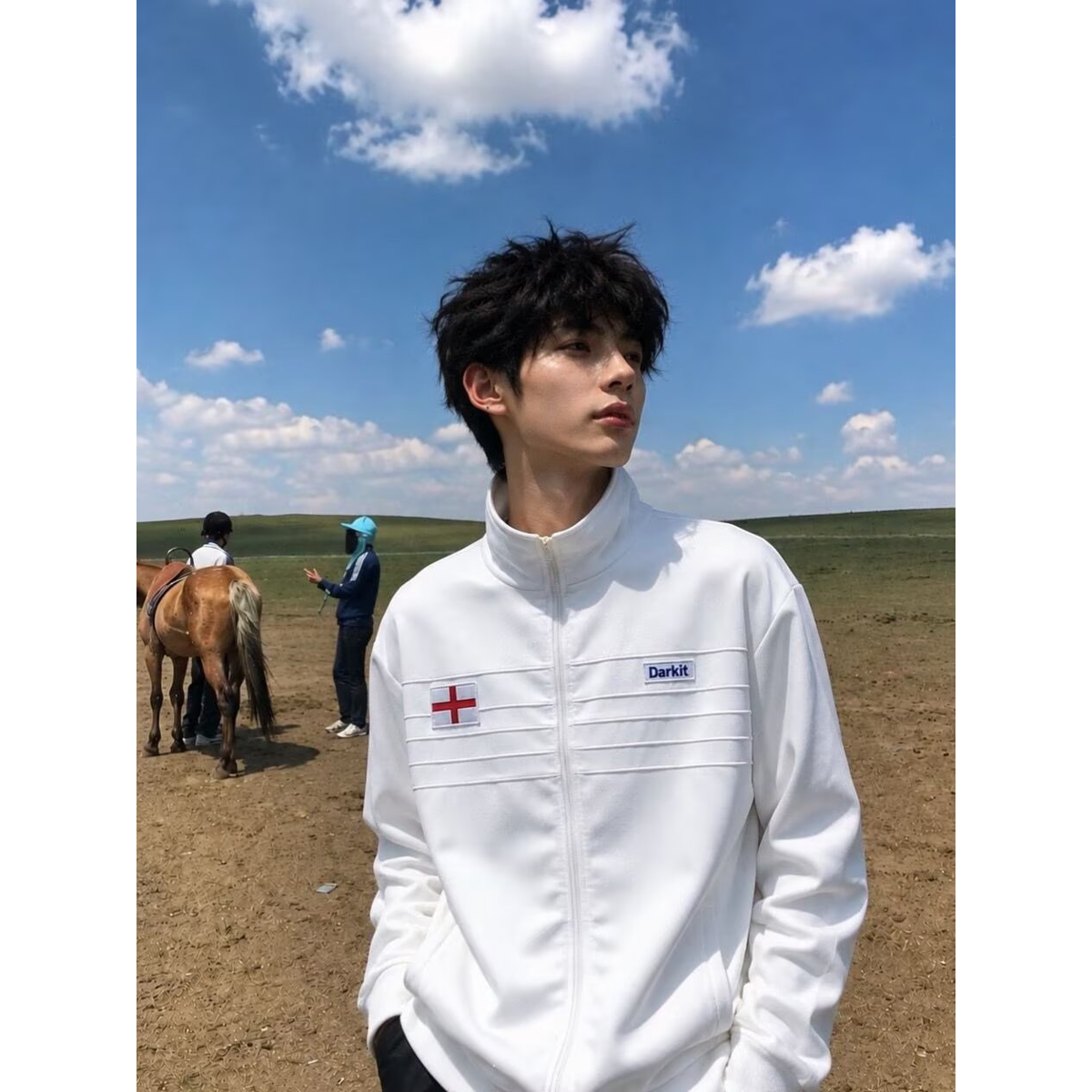 美式高街英格兰徽章刺绣褶痕卫衣女春秋运动休闲百搭立领开衫外套