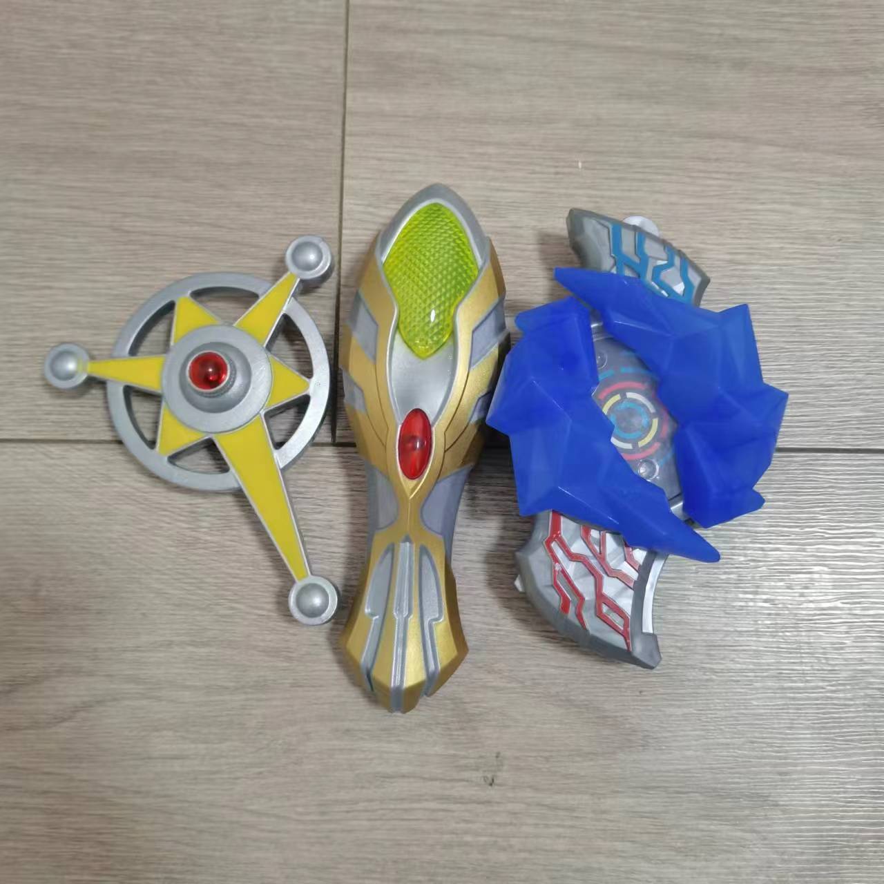 泰罗奥特曼变身器声光麦克斯日语款闪光召唤器布莱泽变形儿童玩具