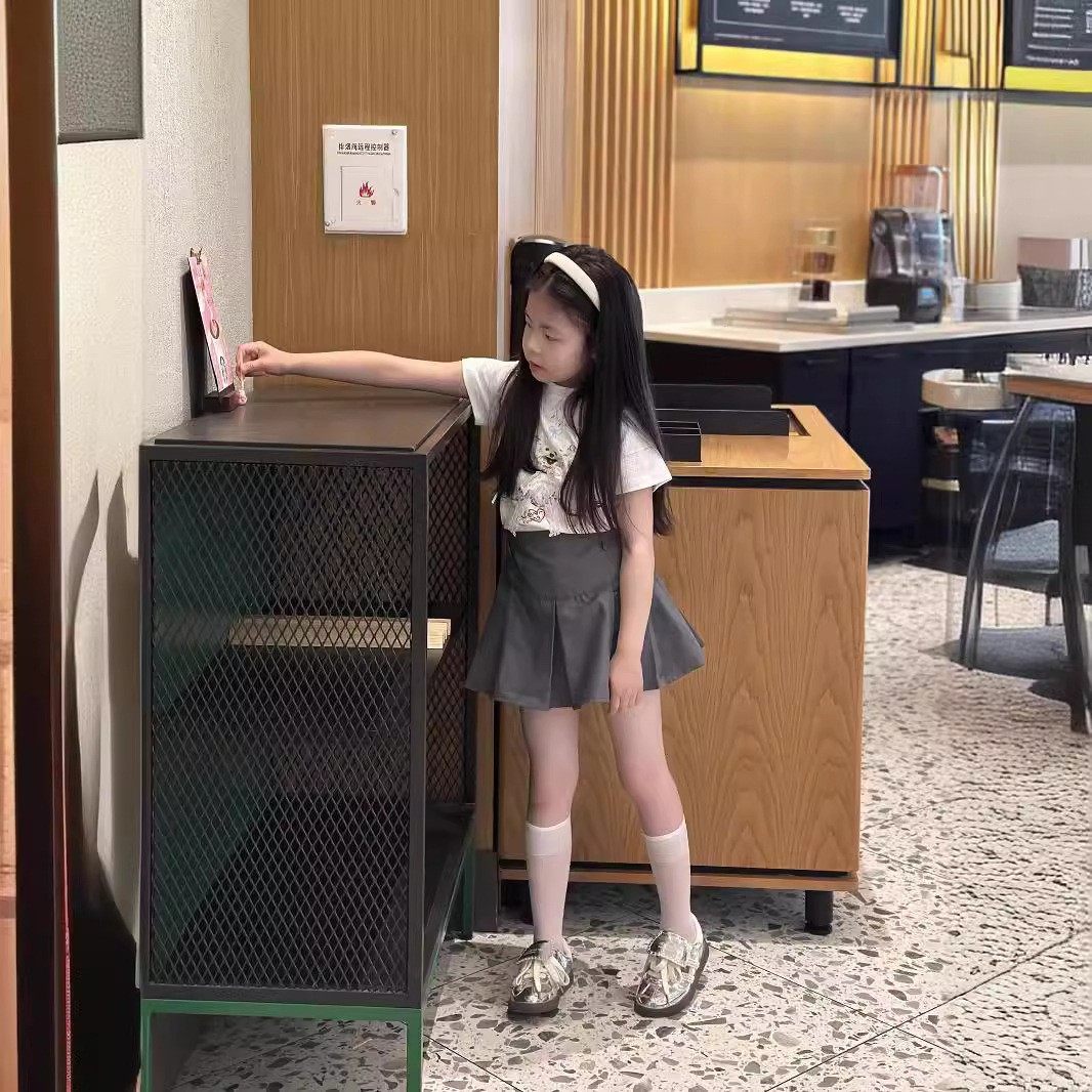 女童时尚学院风短裙春夏新款韩版儿童JK半身裙裤中大童灰色百褶裙图片