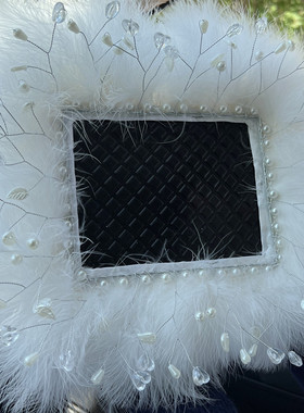 新款可爱汽车羽毛防滑垫车载摆件长方形毛毛垫创意高档车内装饰品