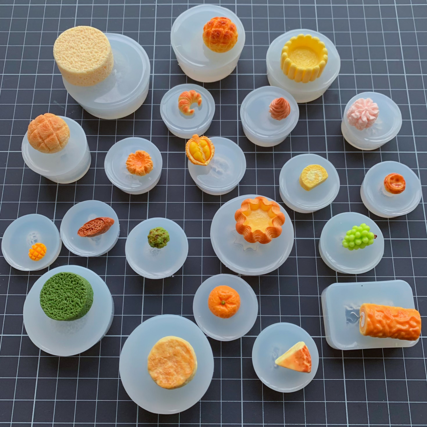 微缩仿真食玩蛋挞舒芙蕾点心水果蛋糕胚菠萝包小熊头奶油硅胶模具
