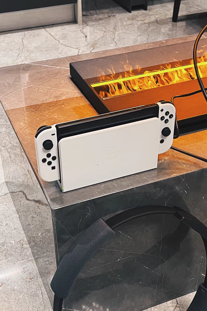 任天堂原装switch电视底座oled主机ns充电视频底座tv基座hdmi配件