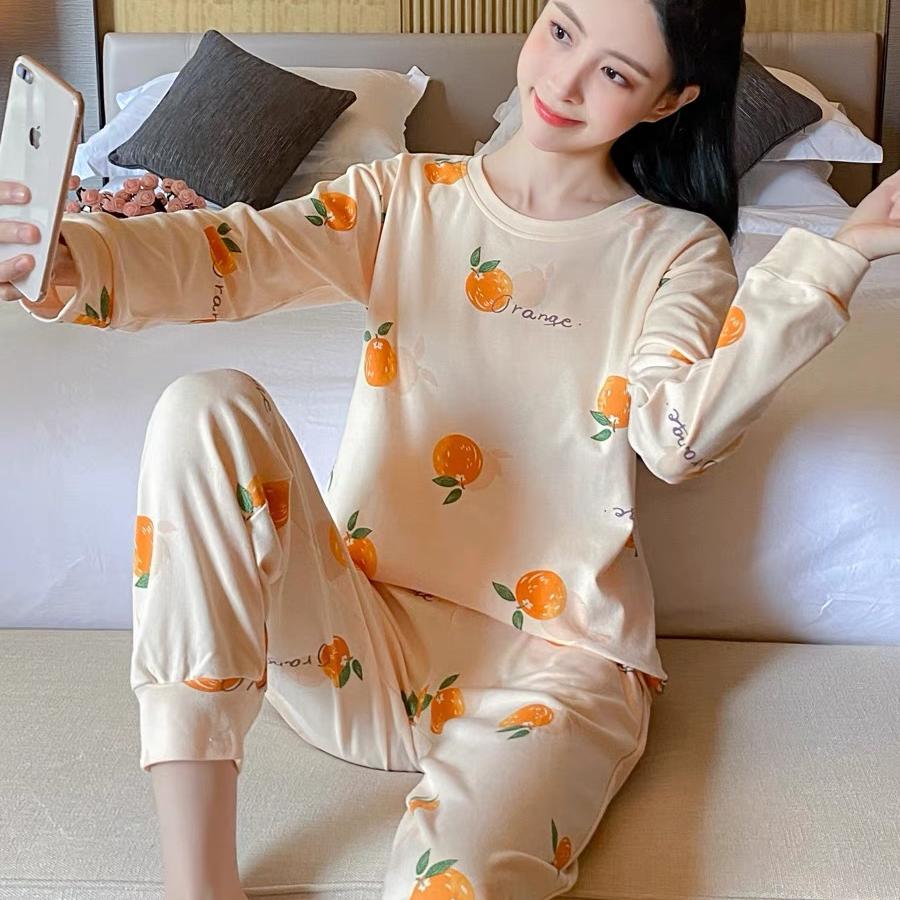 春秋季女款卡通圆领睡衣套装