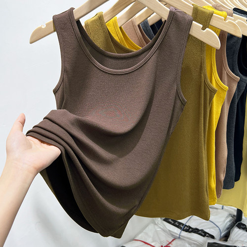 宽肩带设计，简约时尚，修身显瘦