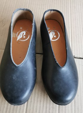5302库存09便服皮鞋民族风老北京真皮咏春男女圆口矮低帮复古便鞋