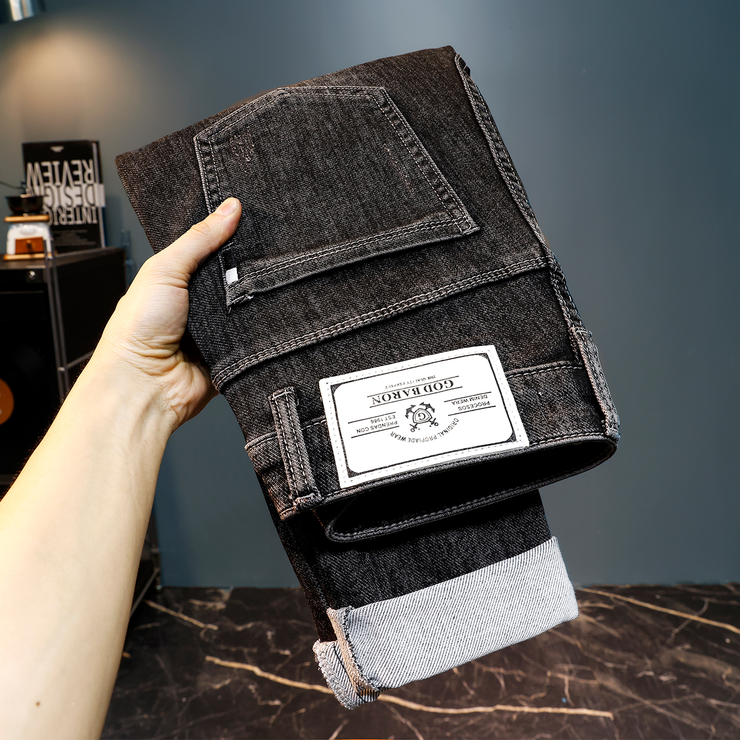 冬季加绒男士牛仔裤2025新款加厚长裤潮流修身百搭黑色小脚九分裤