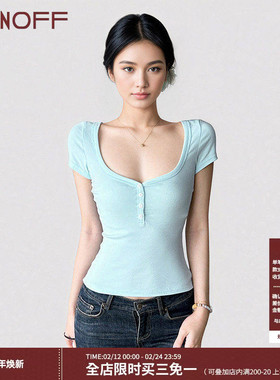 FUNOFF 简约基础奶蓝色低胸纽扣短袖T恤2025夏收腰圆领百搭上衣女