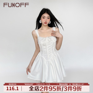 FUNOFF  初恋#法式气质褶皱白色蕾丝拼接吊带连衣裙黑色收腰裙子