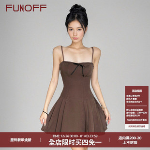 FUNOFF 棕色蝴蝶结花边吊带连衣裙少女感收腰百褶短裙女 复古法式