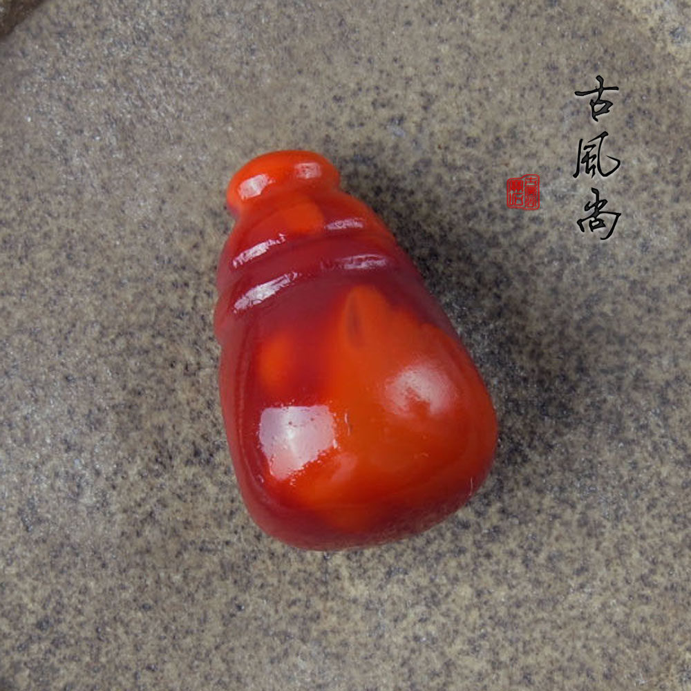 특별 통관 천연 남쪽 붉은 마노 액세서리 SICHUAN LIANGSHAN JIUKOU 소재 남쪽 붉은 티 작은 액세서리 부처님 머리