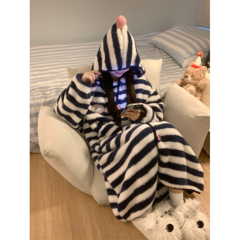 韩版条纹连帽珊瑚绒睡袍女款睡裙