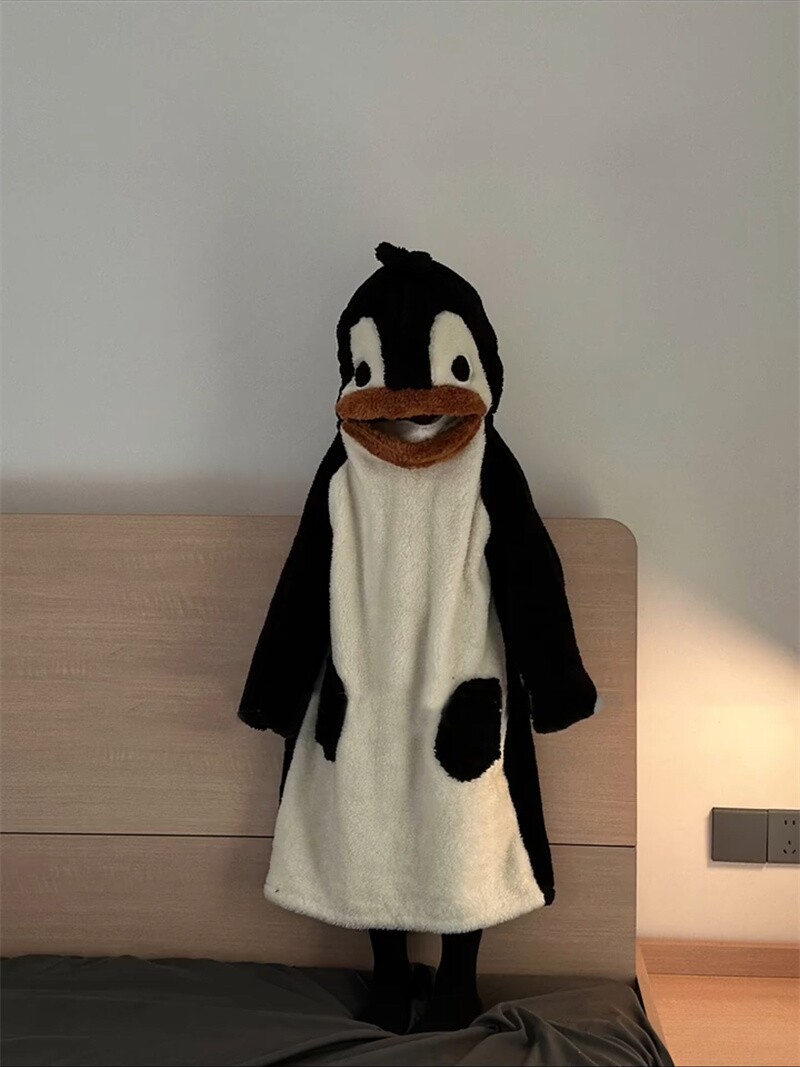 여성을위한 소녀의 귀여운 펭귄 후드 산호 벨벳 잠옷 겨울 새 스타일 플러스 벨벳 두꺼운 플러시 잠옷 홈 잠옷