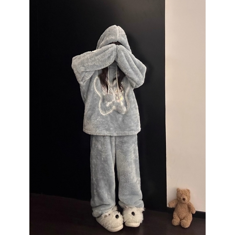 韩系可爱蝴蝶连帽加厚珊瑚绒睡衣