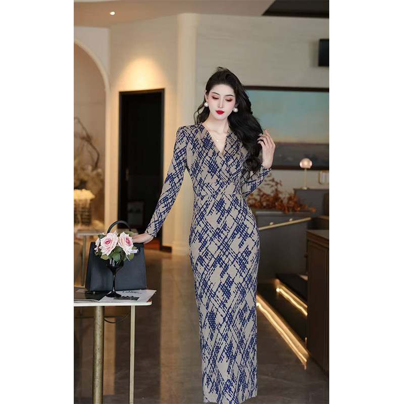 尤克菲儿 原创设计磨毛针织印花气质高腰包臂修身优雅连衣裙,女装/女士精品,连衣裙,淘宝优惠券,粉丝福利购,淘宝优惠卷