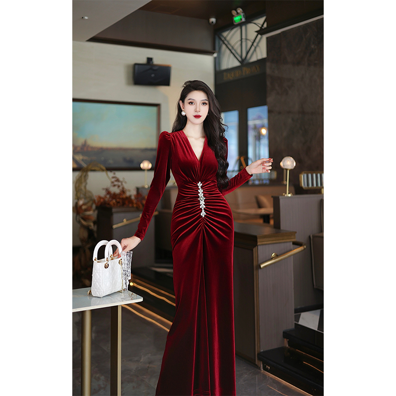 【尤克菲儿】原创设计轻奢名媛气质优雅高定丝绒镶钻鱼尾连衣裙