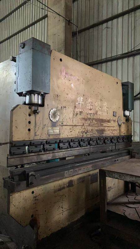 3月16日韶关韶关市武江区西联镇武江工业园阳山三路厂房内的机器设备一台（华东机床厂板料折弯机）网络拍卖公告