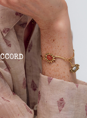 现货26SS新款DACCORD彩色天然石材藤蔓卷曲手链叠戴春夏高级感