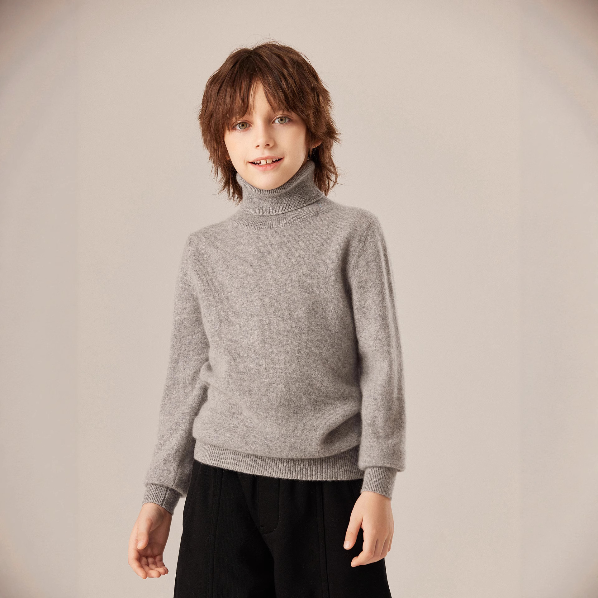 2025年秋冬新款羊绒衫儿童简约百搭时尚洋气保暖针织打底衫上衣