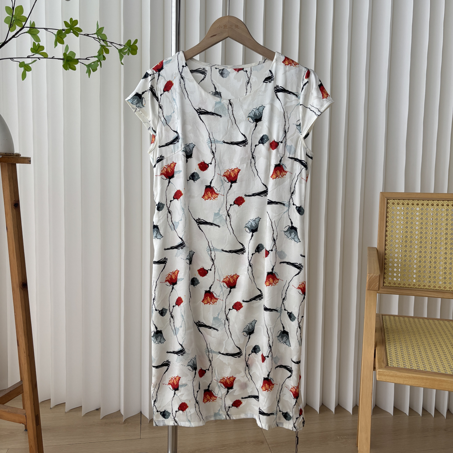 提花重缎真丝 桑蚕丝  简约圆领印花中长款连衣裙9A3/85052