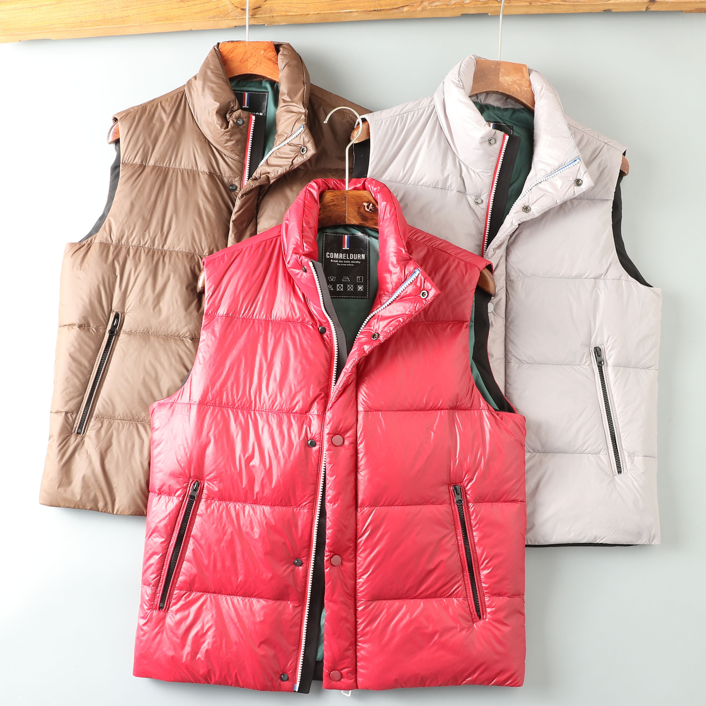 立领轻盈羽绒马甲外套潮