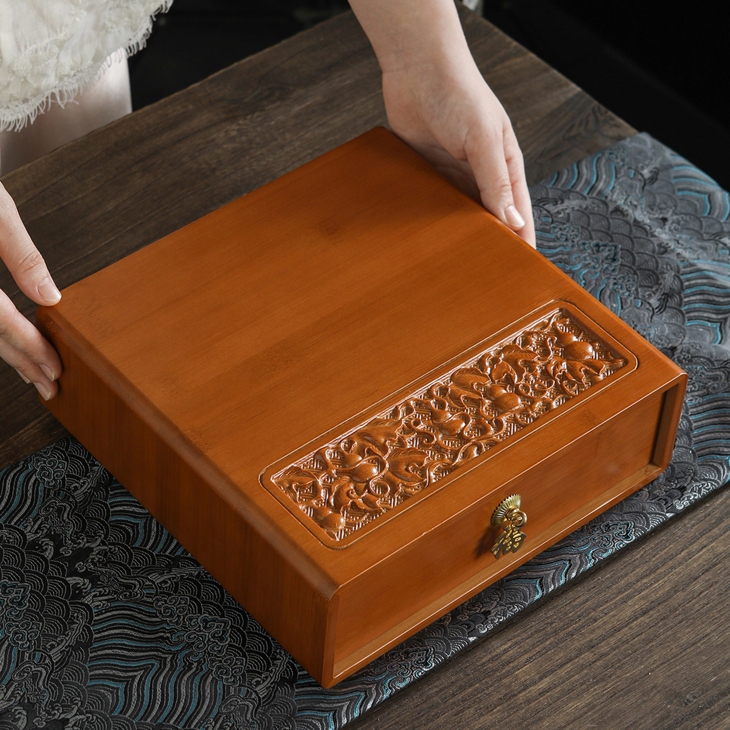 中式国风茶饼包装盒防潮通用定制