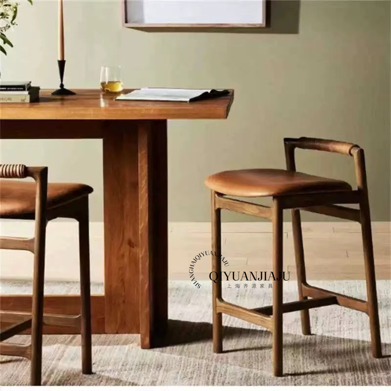 现代简约设计师实木餐椅中古民宿家用布艺羊羔绒酒店餐厅靠背单椅