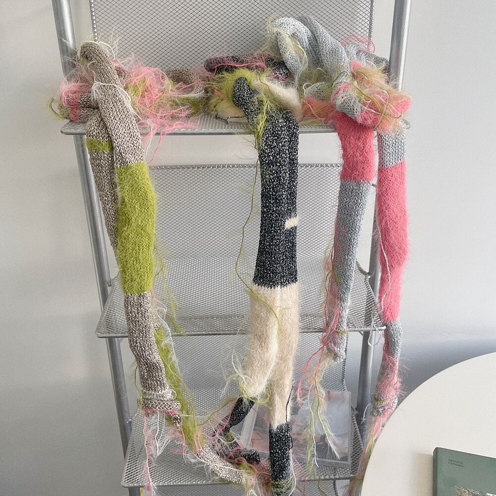 创意设计辣妹多巴胺拼色细围巾女