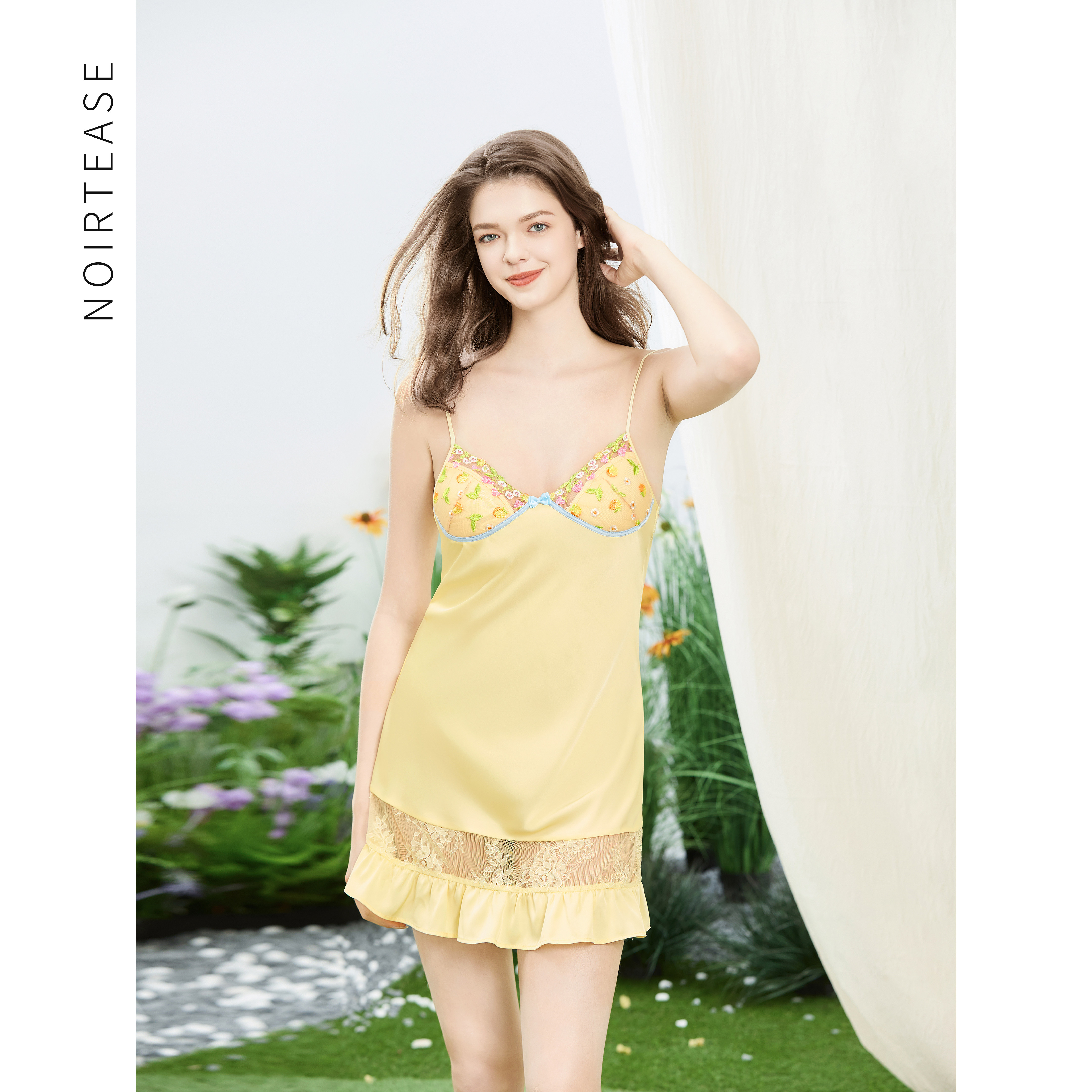 NoirTease2025年春夏新款性感丝质薄款睡裙女士胸垫蕾丝