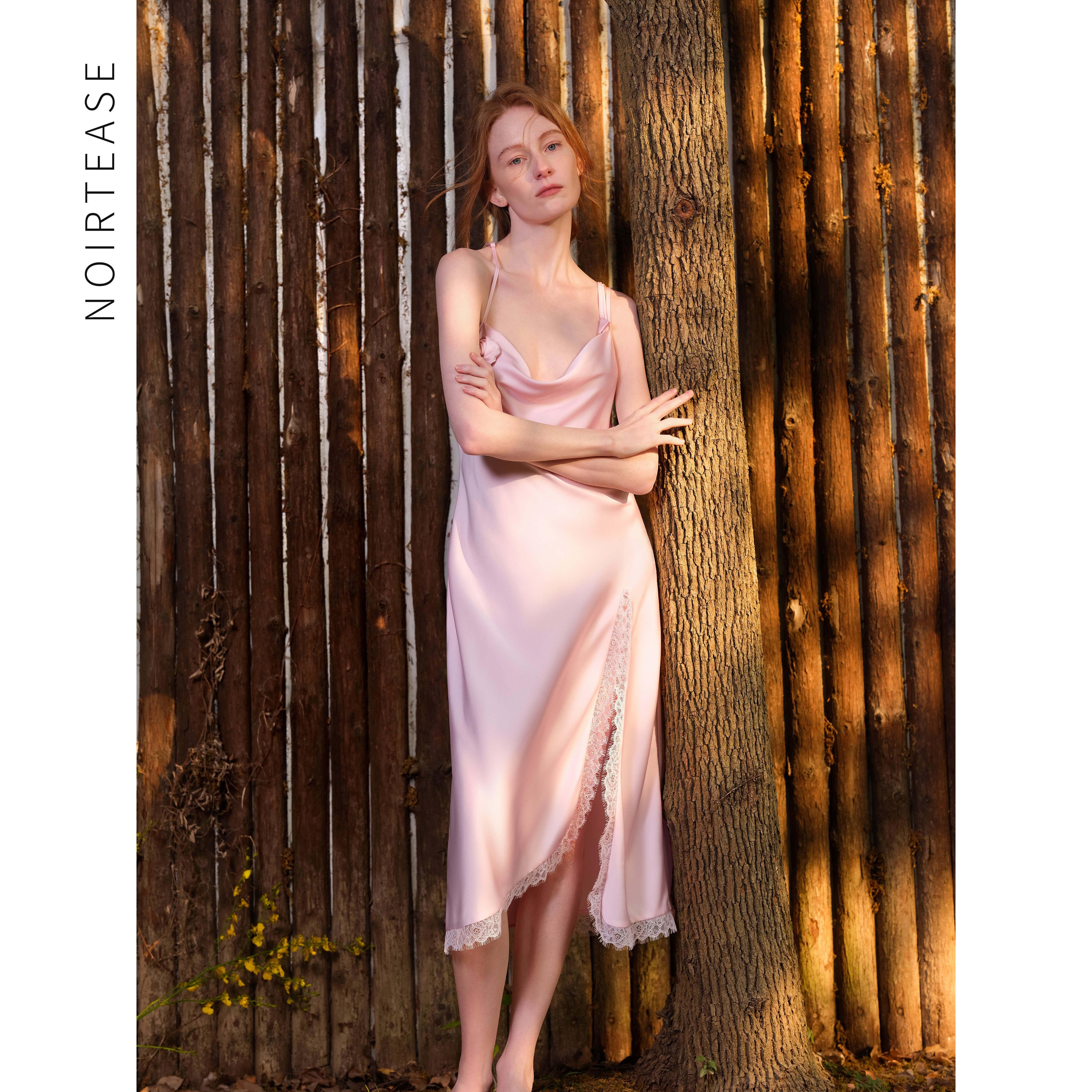 NoirTease春夏薄款丝质吊带睡衣蕾丝家居睡裙女夏长款度假裙