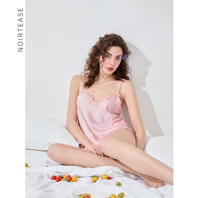 NoirTease夏季丝质薄款睡衣女士性感蕾丝吊带短裤家居服两件套装,女士内衣/男士内衣/家居服,睡衣/家居服套装,淘宝优惠券,粉丝福利购,淘宝优惠卷