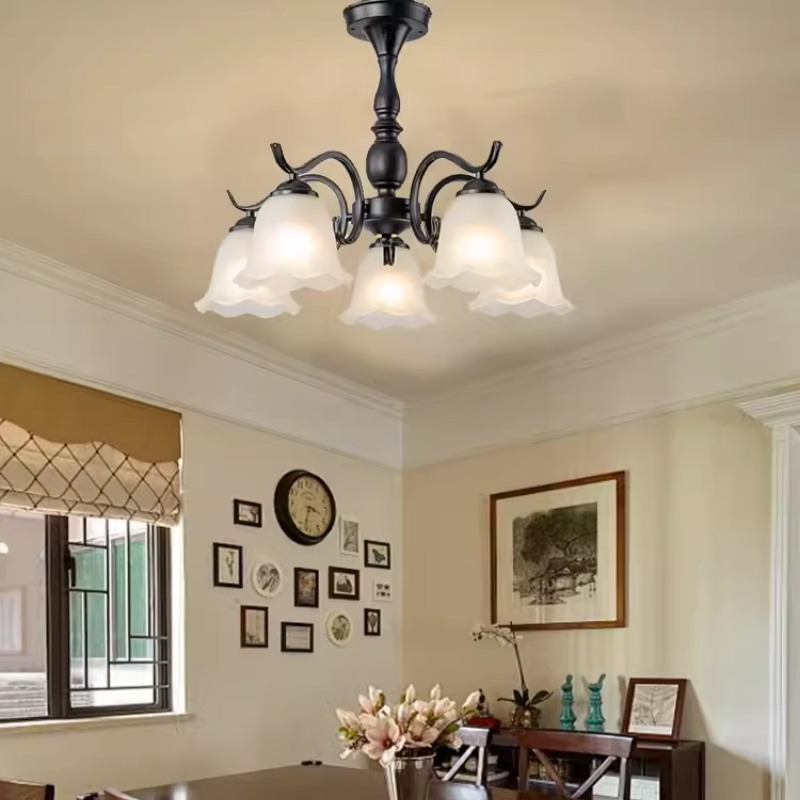 高级感氛围吊灯。可使用数十载