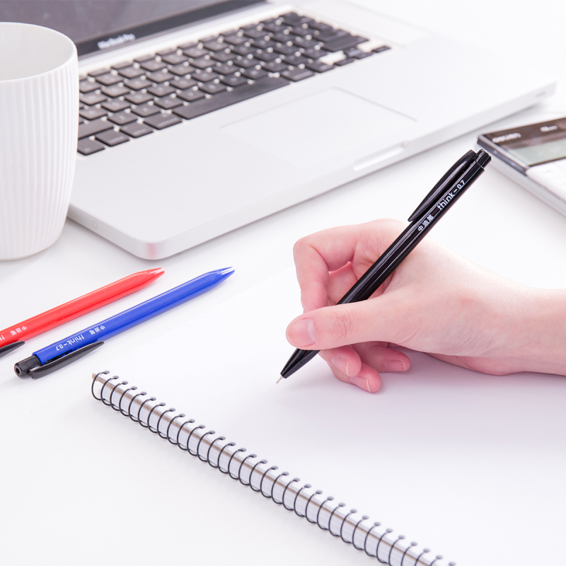 得力中油笔 书写流畅且耐用