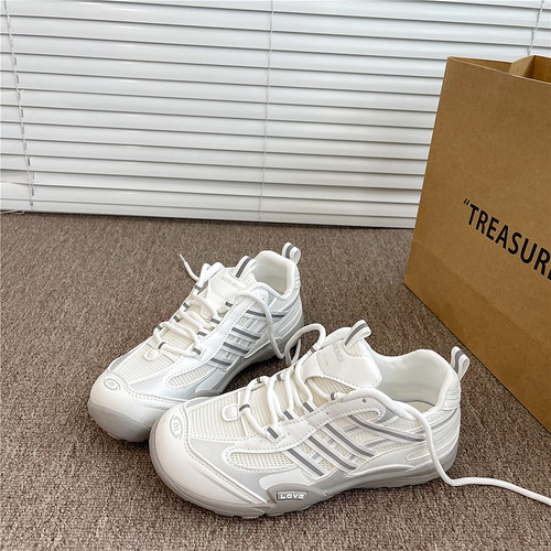 春季新款小白鞋户外网面防滑登山跑鞋女款休闲德训鞋平底阿甘鞋潮