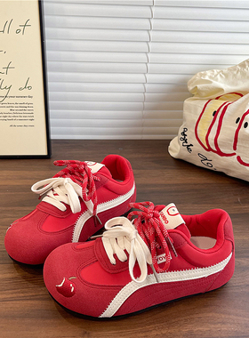 易少年 红色德训鞋女款2025冬季新款透气百搭丑萌圆头板鞋阿甘鞋
