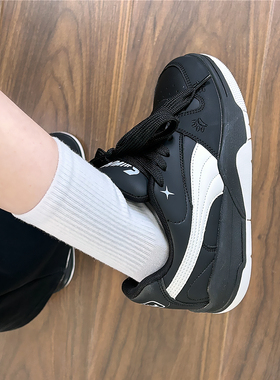 黑白色原创小众厚底面包鞋女百搭运动休闲板鞋学生小白鞋2025新款