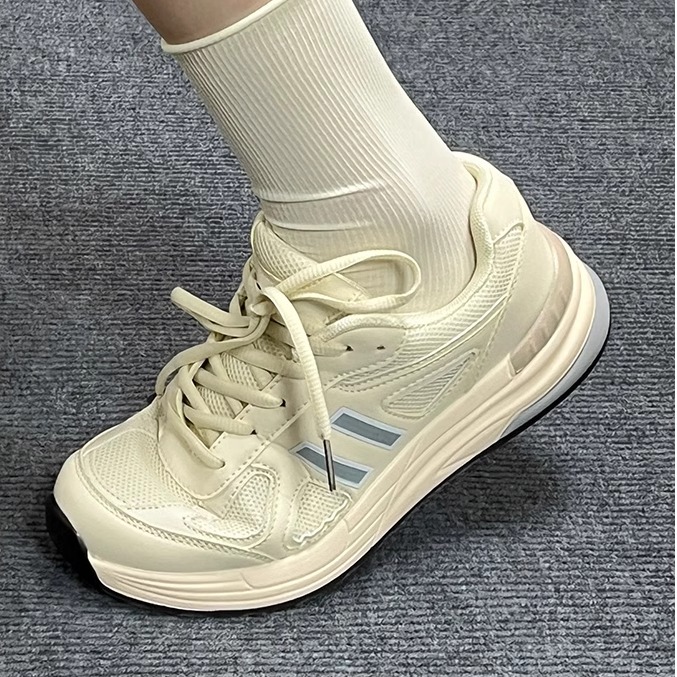 易少年国潮轻便软底小白鞋女