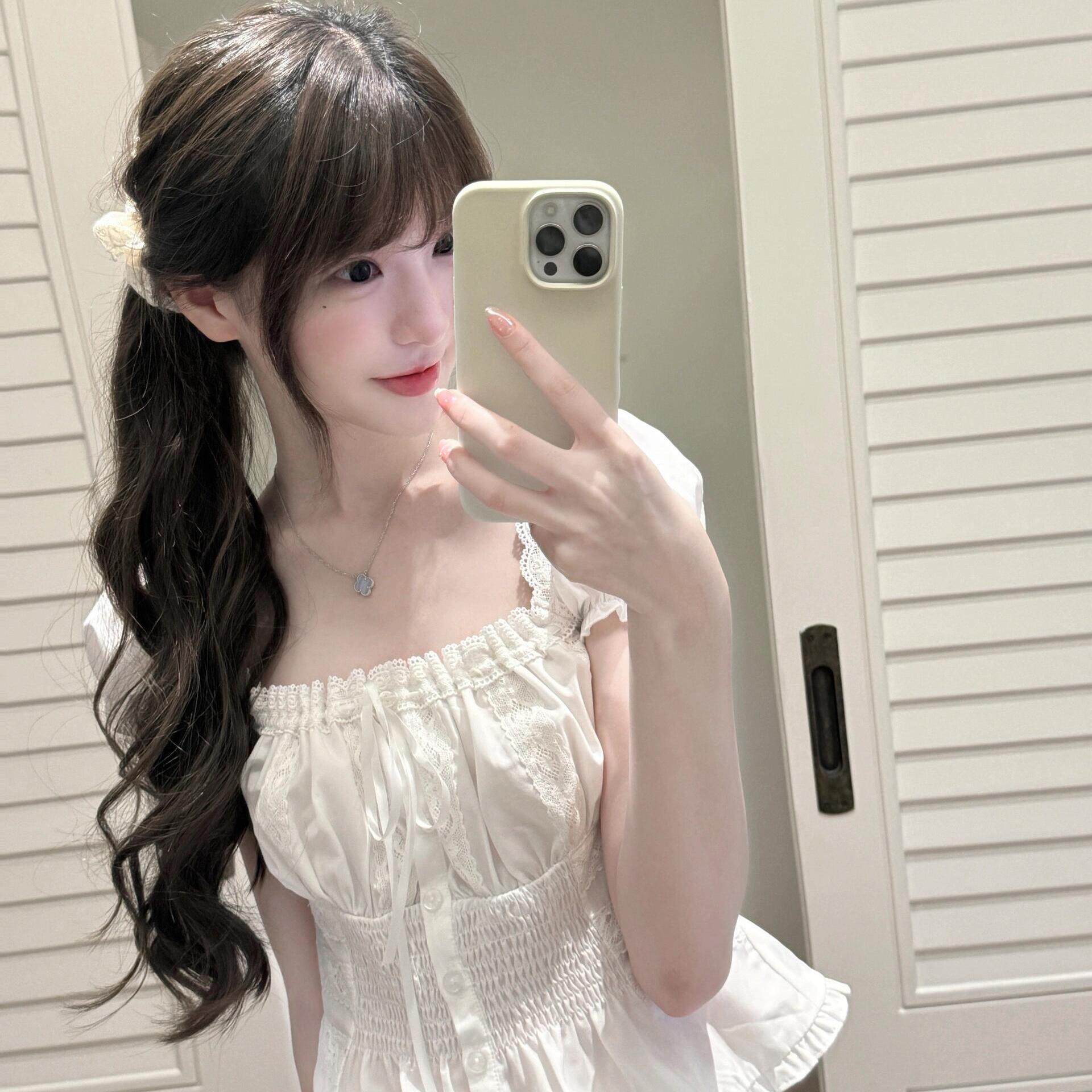 白色泡泡袖t衬衫女夏季蕾