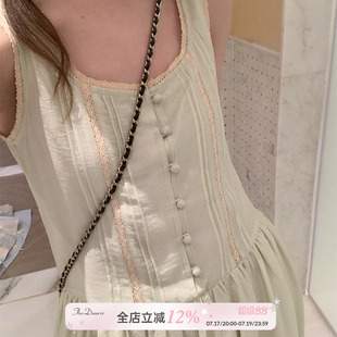 TheDouerr 铃兰雨季牛油果绿包扣花边连衣裙