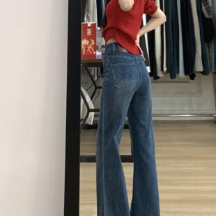 深蓝色不贴腿微喇牛仔裤女2026夏季新款高腰修身喇叭马蹄拖地裤子