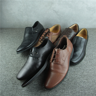 撤柜尾货头层牛皮4243休闲皮鞋 开胶严重底面分离需重新上线上胶穿