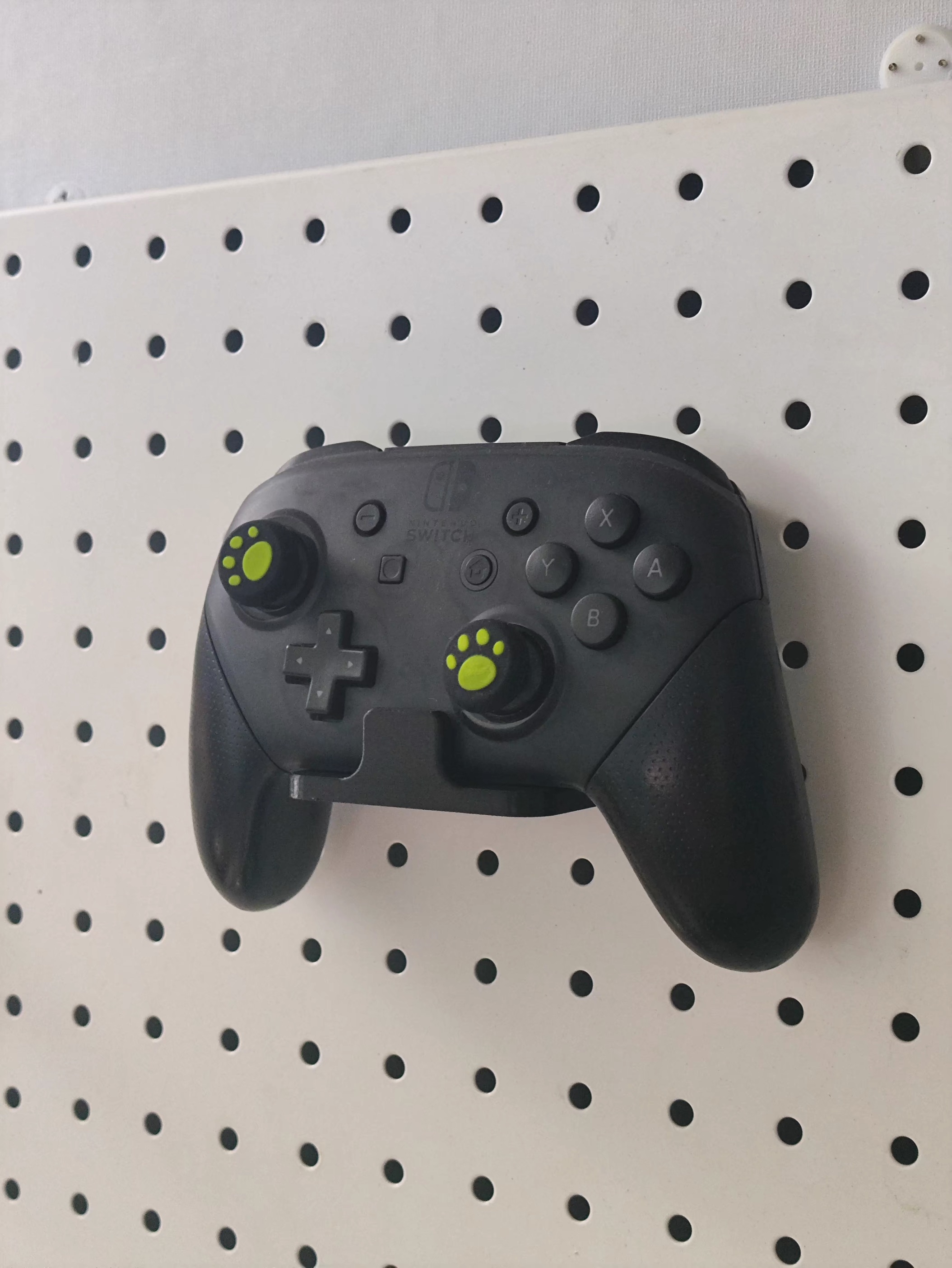 适用五金少女金属圆孔洞洞板配件 洞洞板配件 通用游戏手柄支架