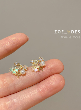 温柔甜美花朵银针耳钉女气质高级感耳饰小众2025新款爆款学生耳环