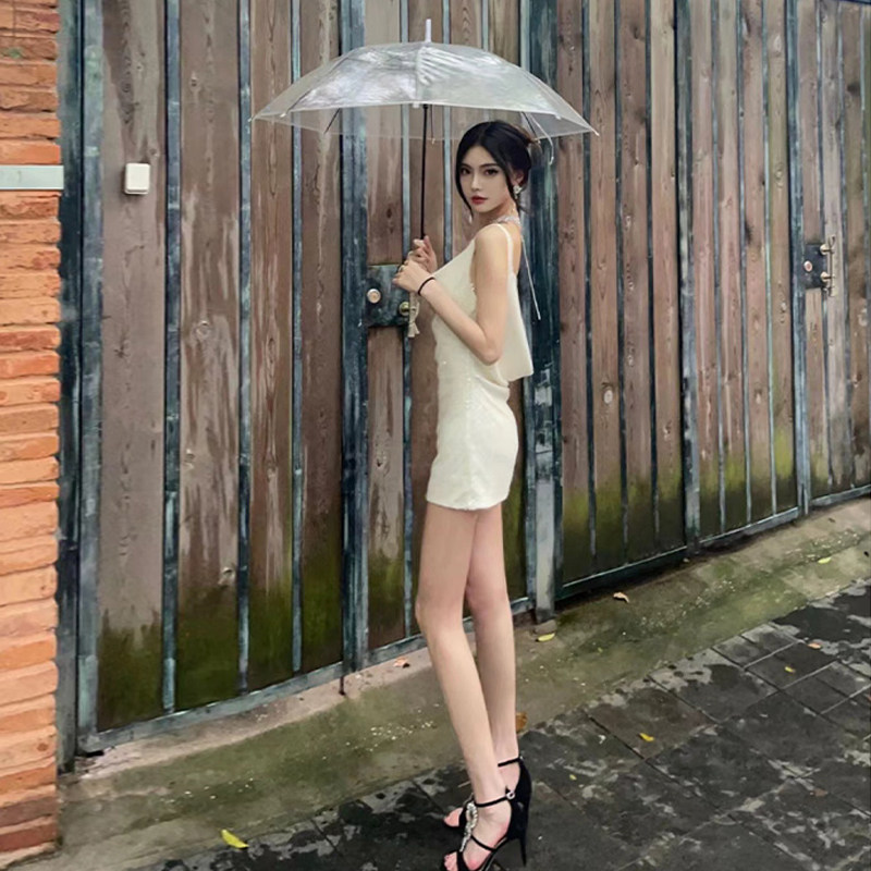 생일드레스 하이엔드 라이트 럭셔리 니치 파티드레스 평소에 입기 좋은 여성을 위한 섹시한 백리스 서스펜더 드레스