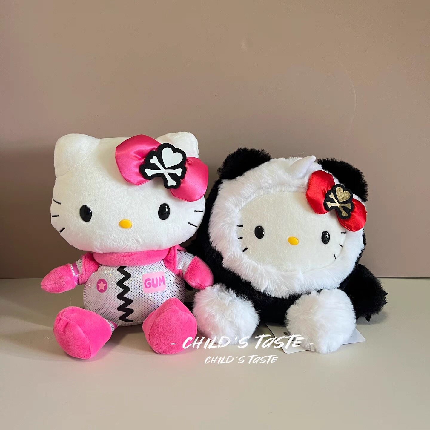 正品美版绝版22年tokidoki联名kitty粉色宇航员 黑白变异熊猫公仔