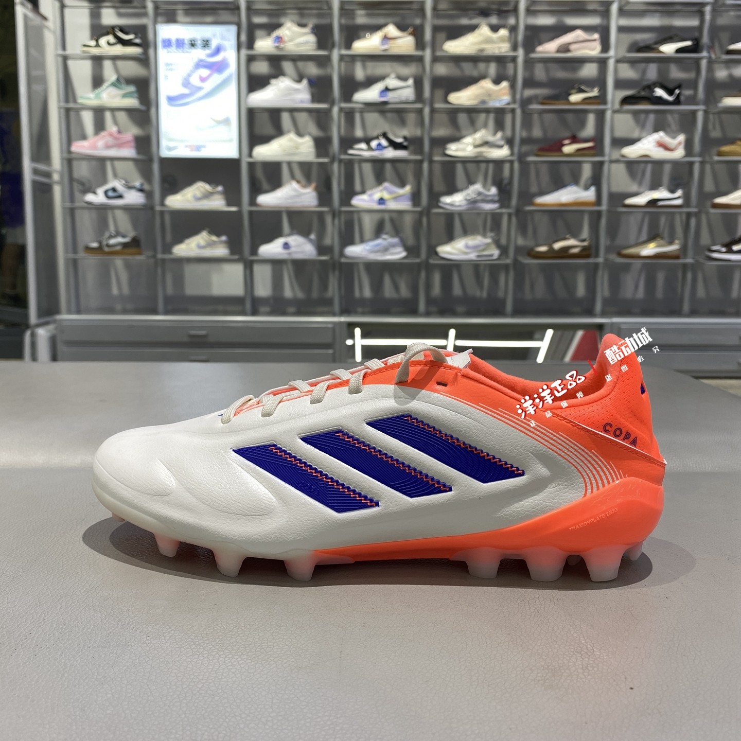 阿迪达斯春男运动休闲AG钉足球鞋