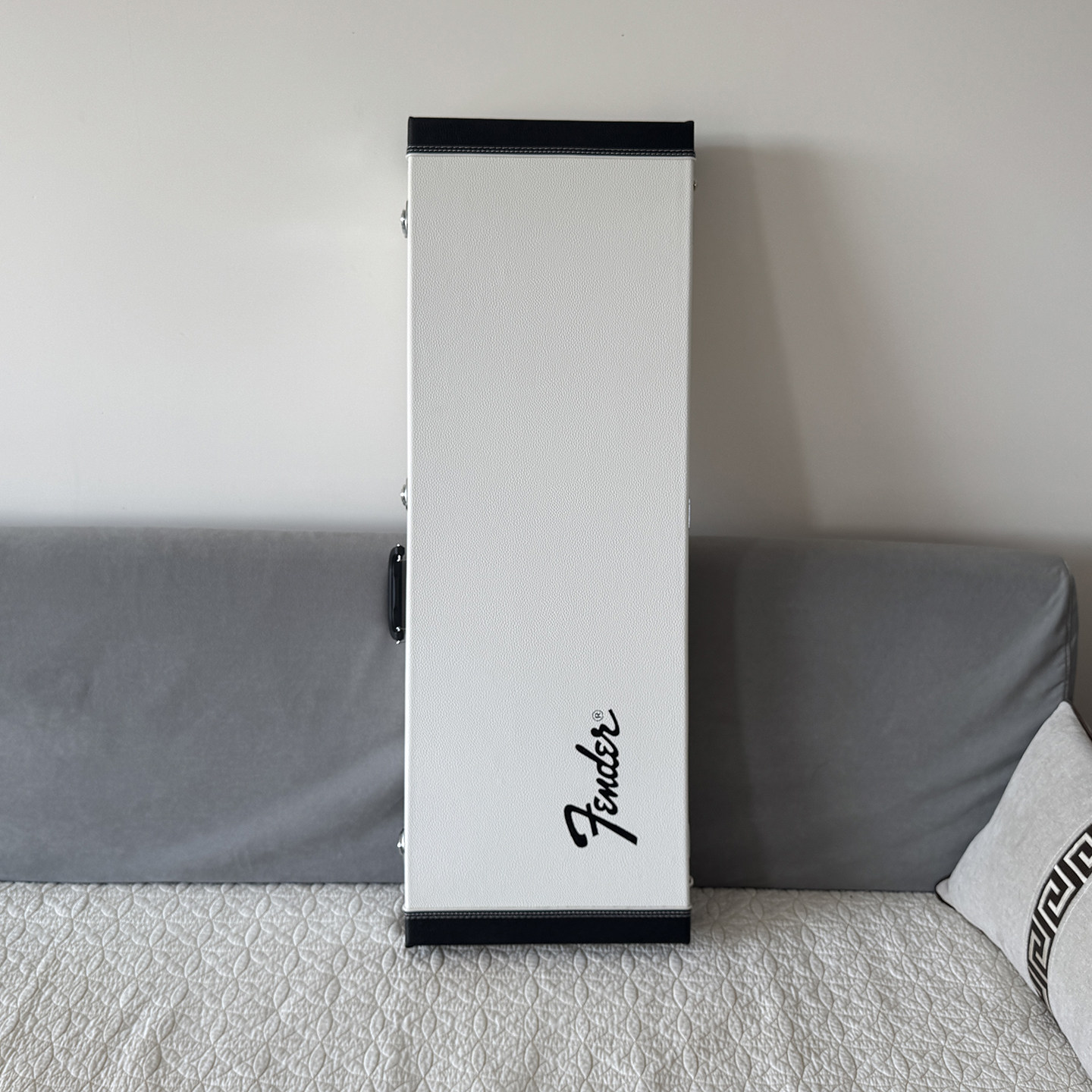 工厂直销 墨芬Fender 高雅白色琴箱 ST/TELE电吉他带锁琴盒吉他盒