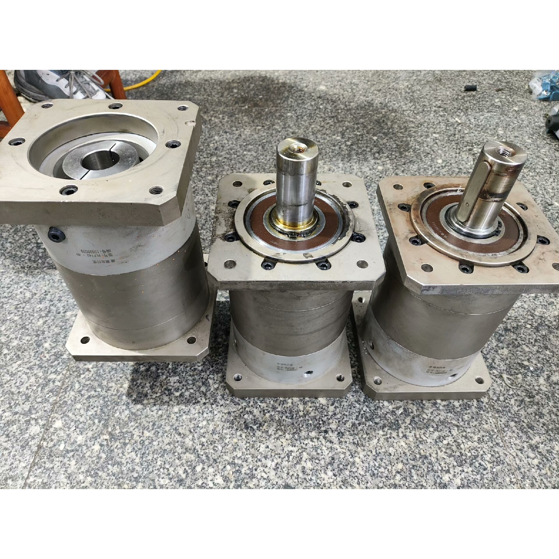 湖北行星plf142-40减速机,成色实拍,配的台达3kw电议价产品