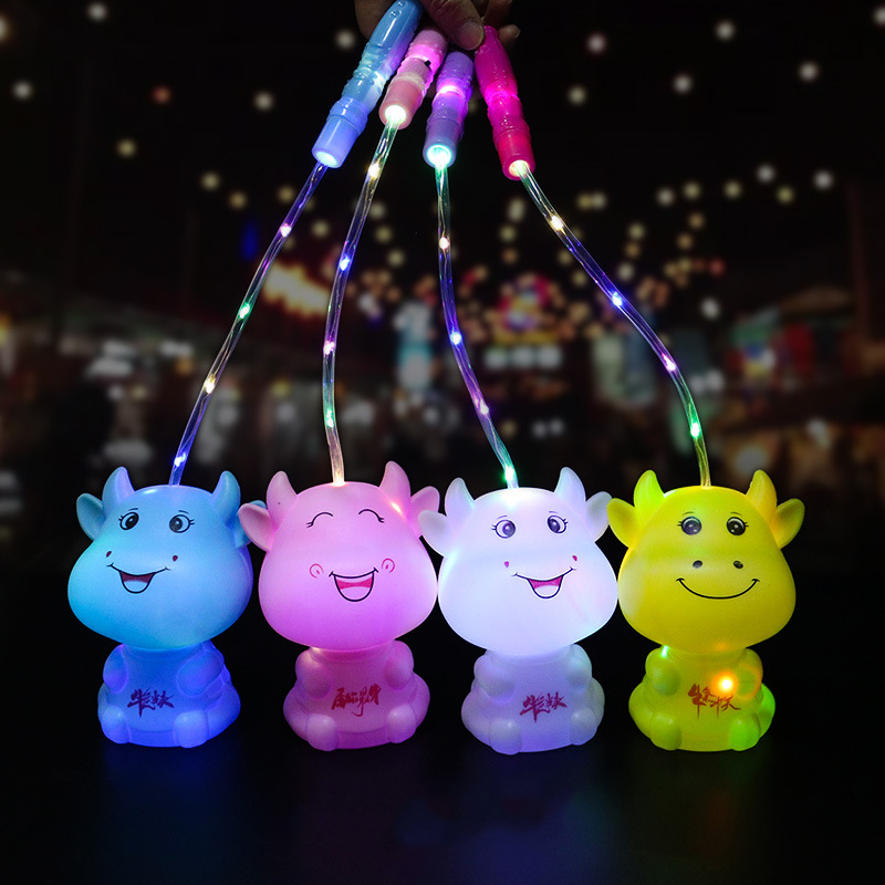 手提发光灯笼闪光玩具儿童大号卡通牛灯笼中秋节夜市地摊货源 发