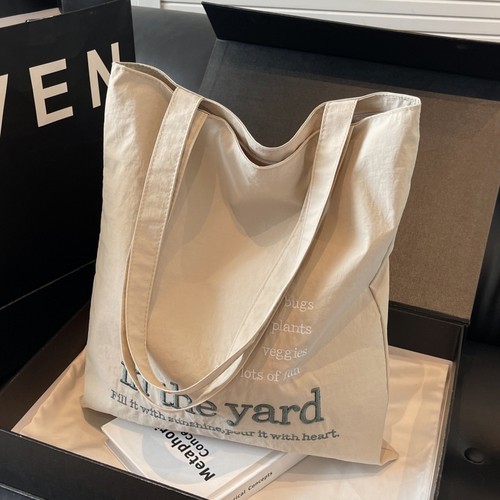 小众ins尼龙精致立体刺绣单肩包